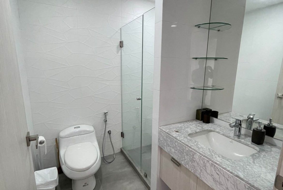 Se Alquila Suite en Edificio Ágora