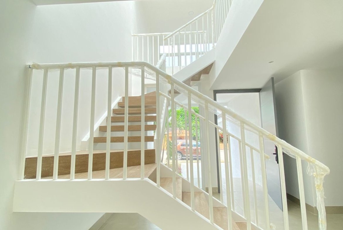 Hermosas Casas Dúplex en Venta – La Puntilla Samborondón