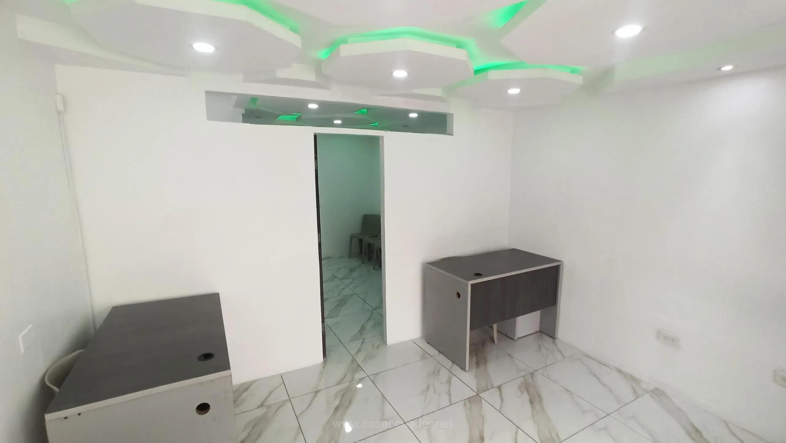 Alquilo local comercial en Alborada 4ta etapa