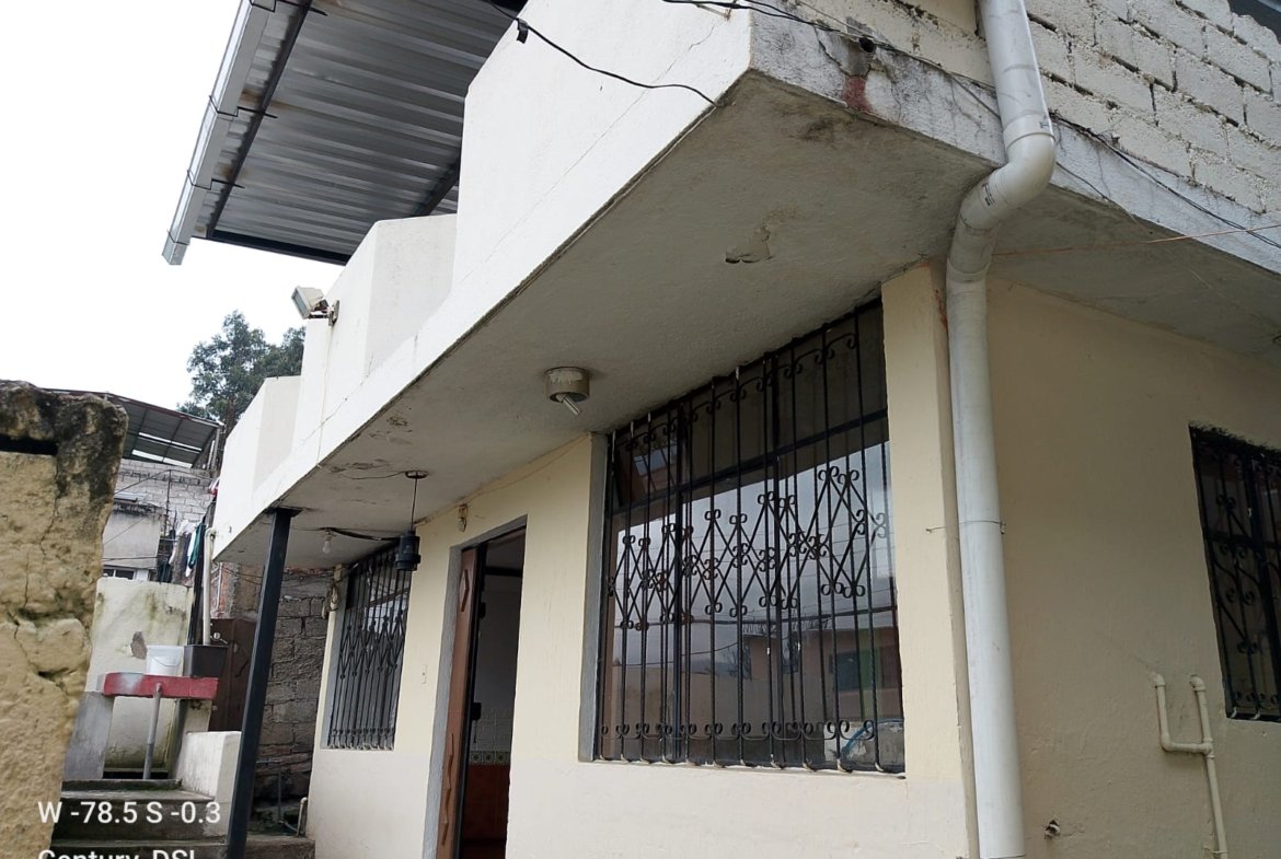 Venta casa independiente en La Argelia, Sur de Quito.
