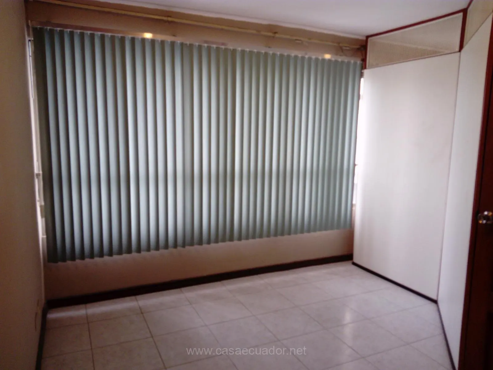 Lindo Departamento En Esmeraldas Y 9 De Octubre, Zona Estratégica