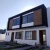 casa en venta servidores de la salud quito con tres dormitorios dos parqueaderos patio posterior y acabados incluidos lista para habitar aplica credito vip