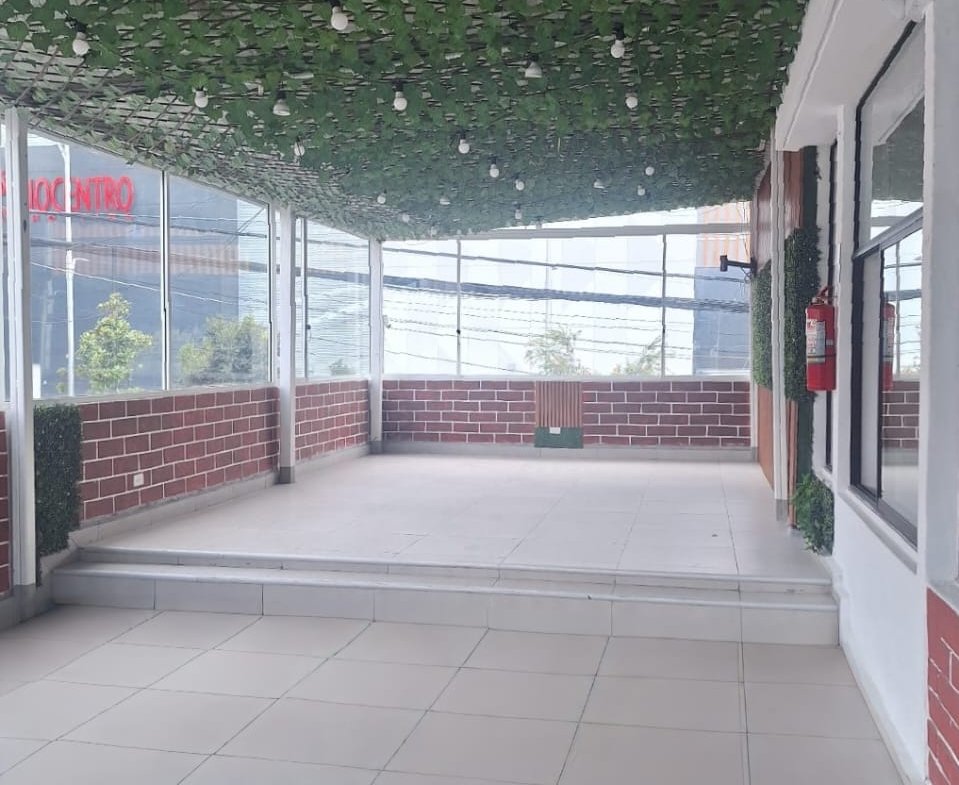 SE ARRIENDA LOCAL COMERCIAL – NORTE DE QUITO
