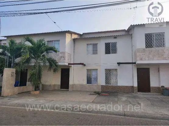 casa en venta malaga ii daule con 3 dormitorios baño privado y patio amplio para bbq y jacuzzi