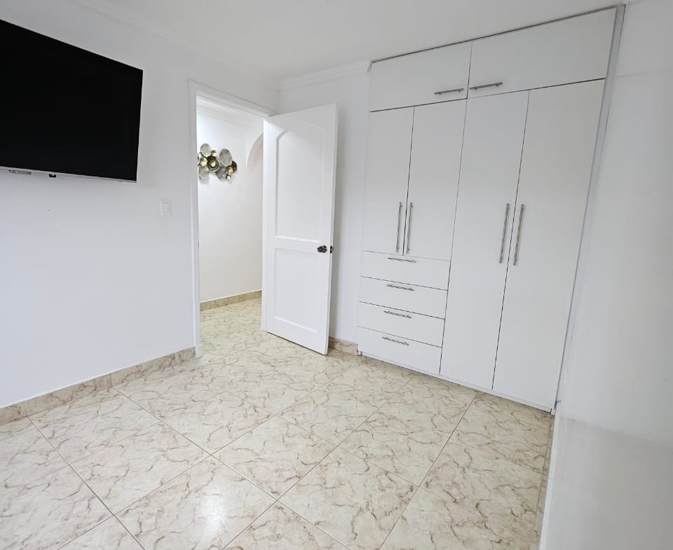 VENTA DE DEPARTAMENTO FRENTE AL MAR – TONSUPA 🌊 Hermoso departamento en Torre Sol, con vista directa al mar.