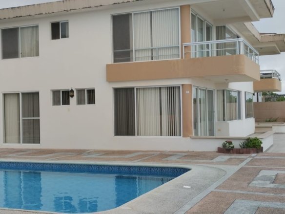 casa frente al mar en venta tonsupa esmeraldas con acceso directo a la playa