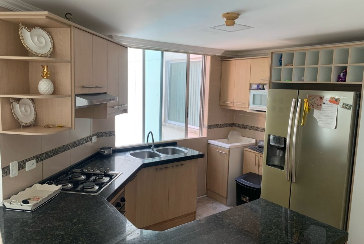 VENTA DE DEPARTAMENTO FRENTE AL MAR – TONSUPA 🌊 Hermoso departamento en Torre Sol, con vista directa al mar.