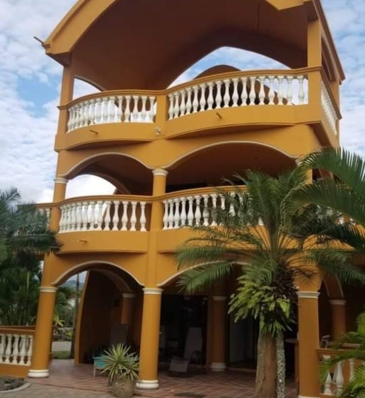 VENTA DE COMPLEOJO E N ATACAMES  COMPLEJO DE RECREACIÓN Y EVENTOS – FRENTE AL MAR  Disponible para ALQUILER o VENTA