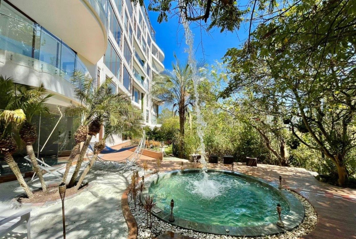 APARTAMENTO DE LUJO DENTRO DE URBANIZACION SEGURIDAD PRIVADA 24/7 365