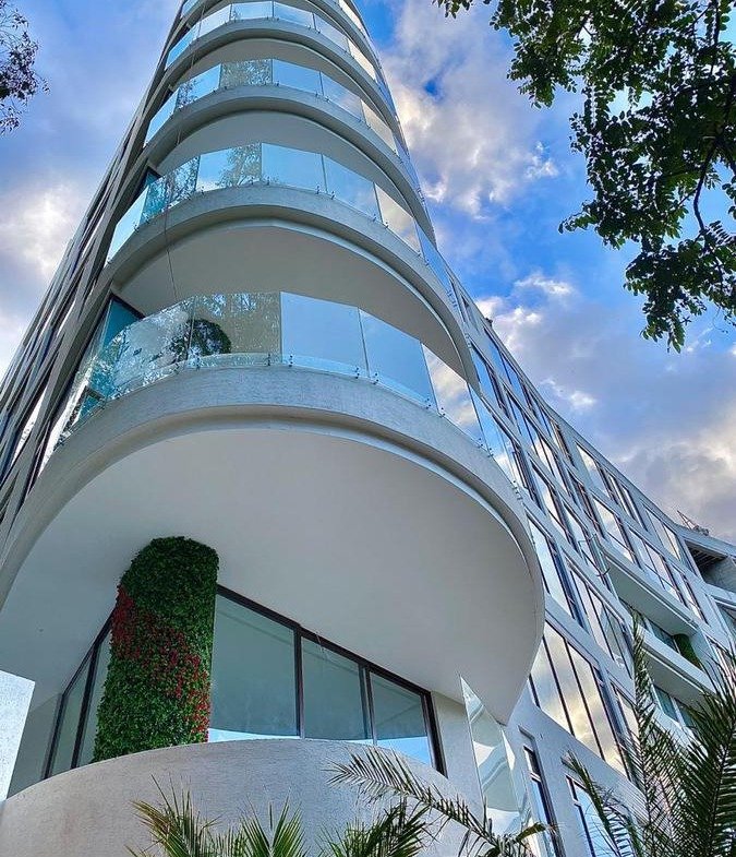 APARTAMENTO DE LUJO DENTRO DE URBANIZACION SEGURIDAD PRIVADA 24/7 365