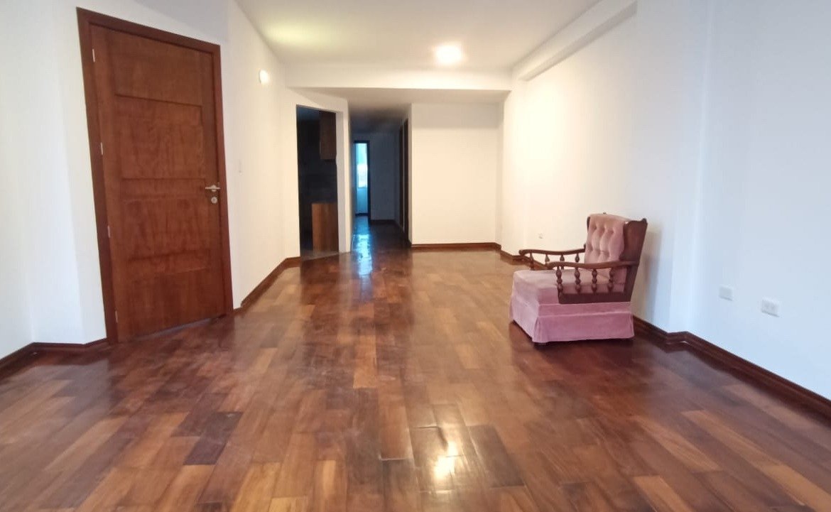 Alquilo hermoso departamento Sector El Batán Quito – Ecuador