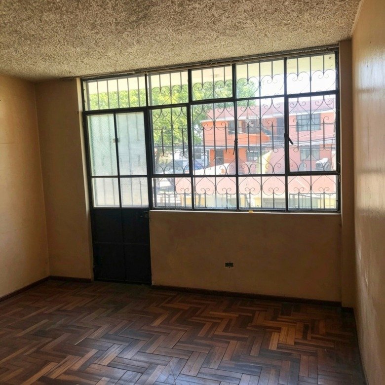 CASA RENTERA EN VENTA, EXCELENTE UBICACION Y RENDIMIENTO.