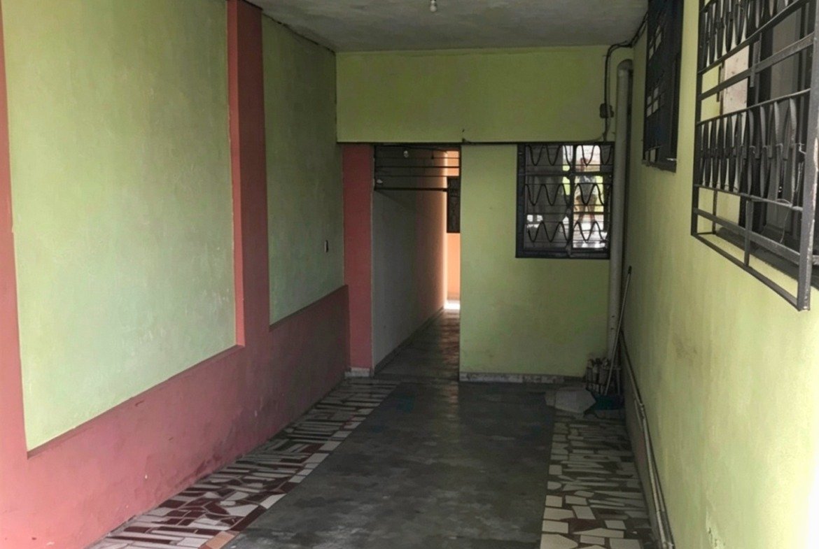 Dpto. Independiente, Con Patio, Mini Dpto. Y Bodega.exelente Ubicación.