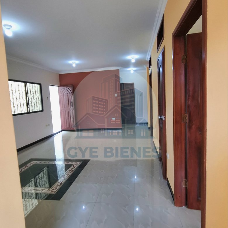 Casa con 2 departamentos por estrenar en Cdla. Bellavista Guayaquil Ecuador