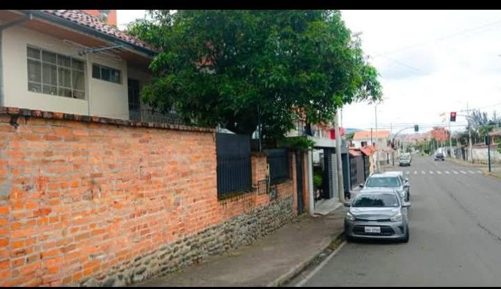 CASA COMERCIAL