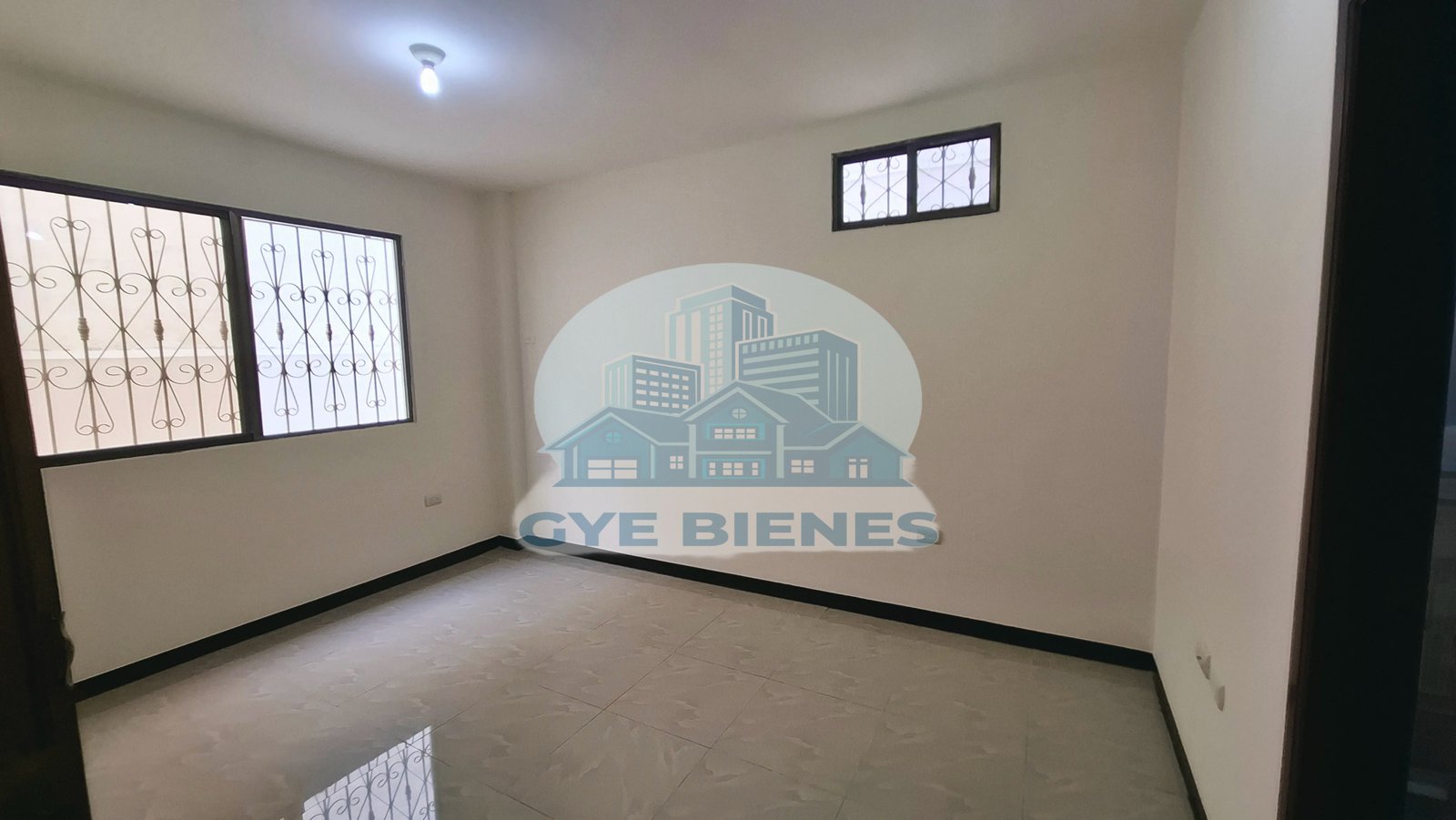 Casa con 2 departamentos por estrenar en Cdla. Bellavista Guayaquil Ecuador