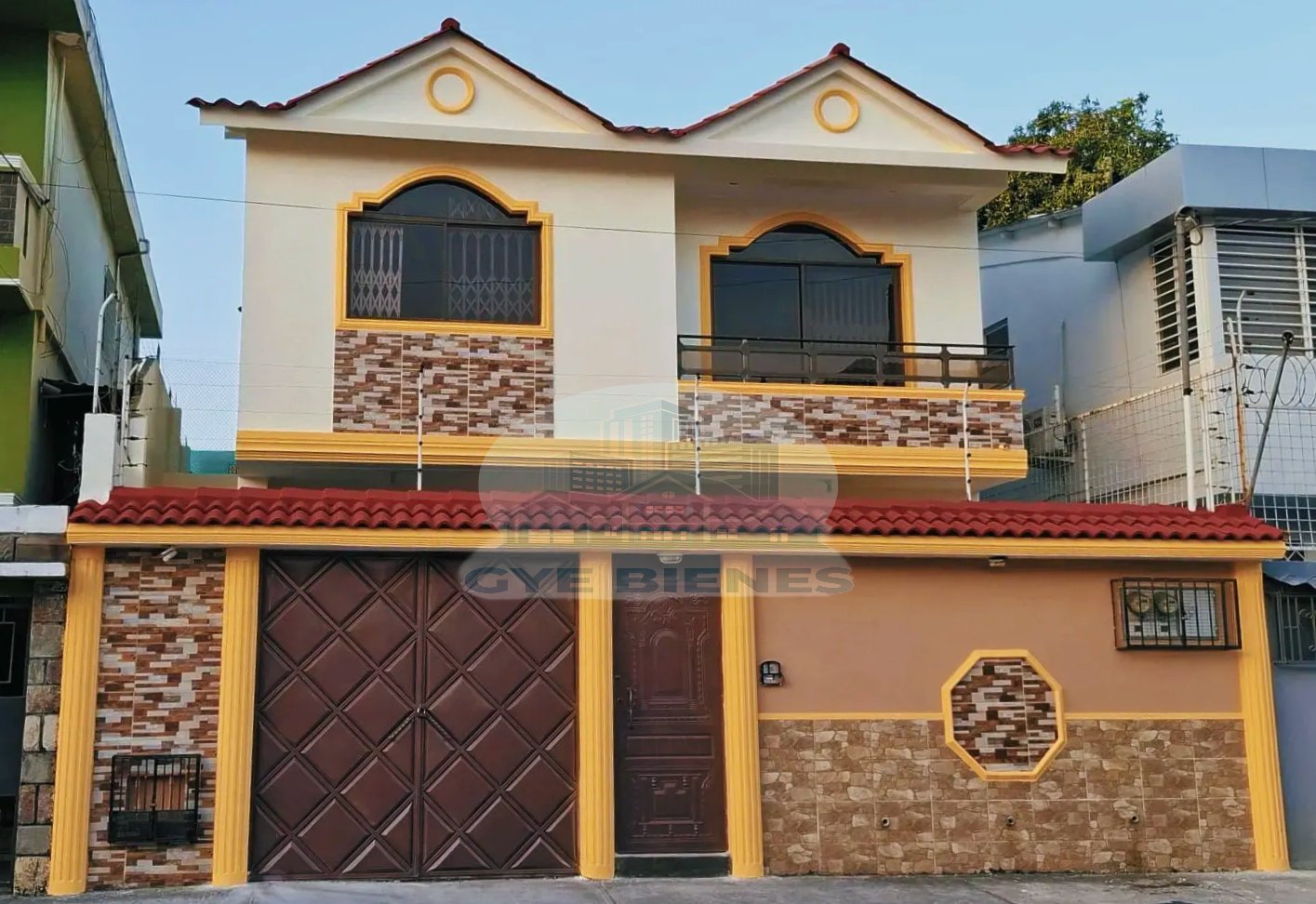 Casa con 2 departamentos por estrenar en Cdla. Bellavista Guayaquil Ecuador