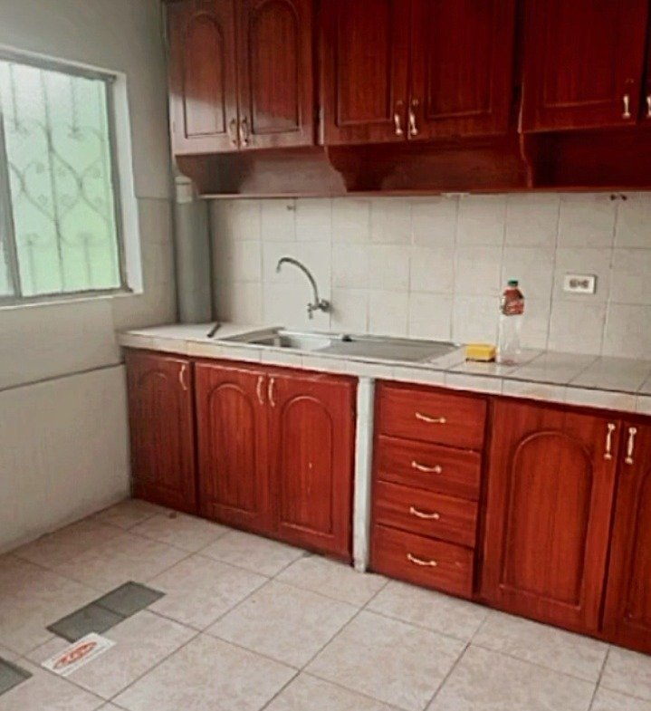 Casa Rentera En Venta, Excelente Ubicacion Y Rendimiento.