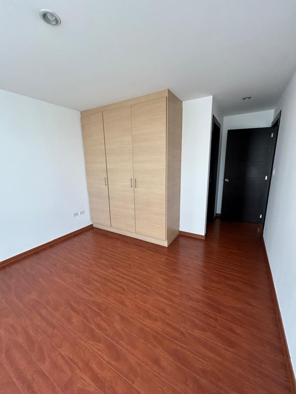 HERMOSO DEPARTAMENTO EN VENTA Sector UNIVERSIDAD CATÓLICA 87 m² CON PARQUEO