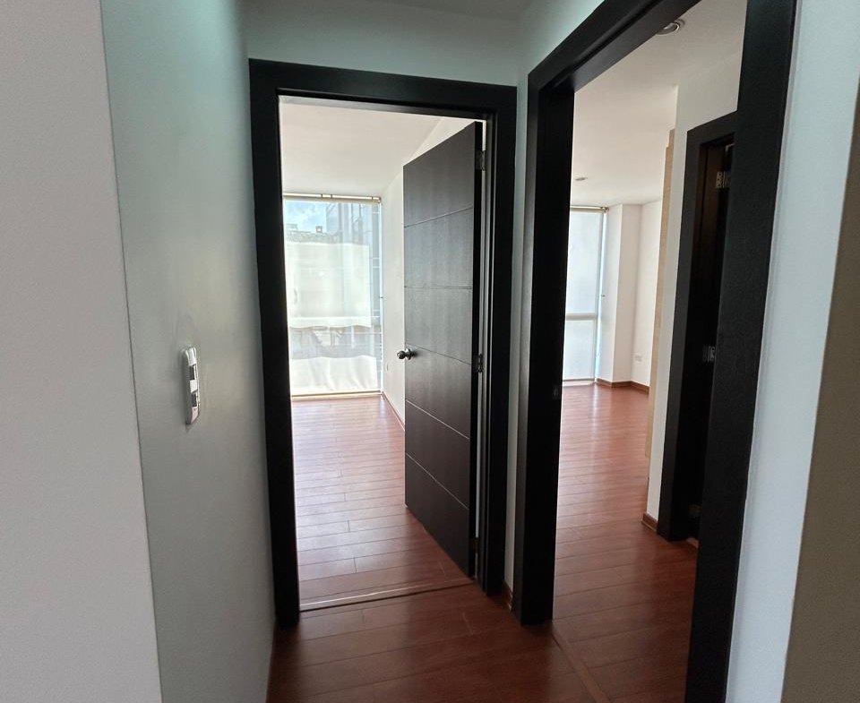 HERMOSO DEPARTAMENTO EN VENTA Sector UNIVERSIDAD CATÓLICA 87 m² CON PARQUEO