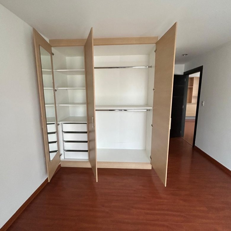 HERMOSO DEPARTAMENTO EN VENTA Sector UNIVERSIDAD CATÓLICA 87 m² CON PARQUEO