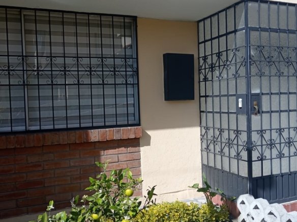 Casa totalmente renovada ubicada al norte de Quito