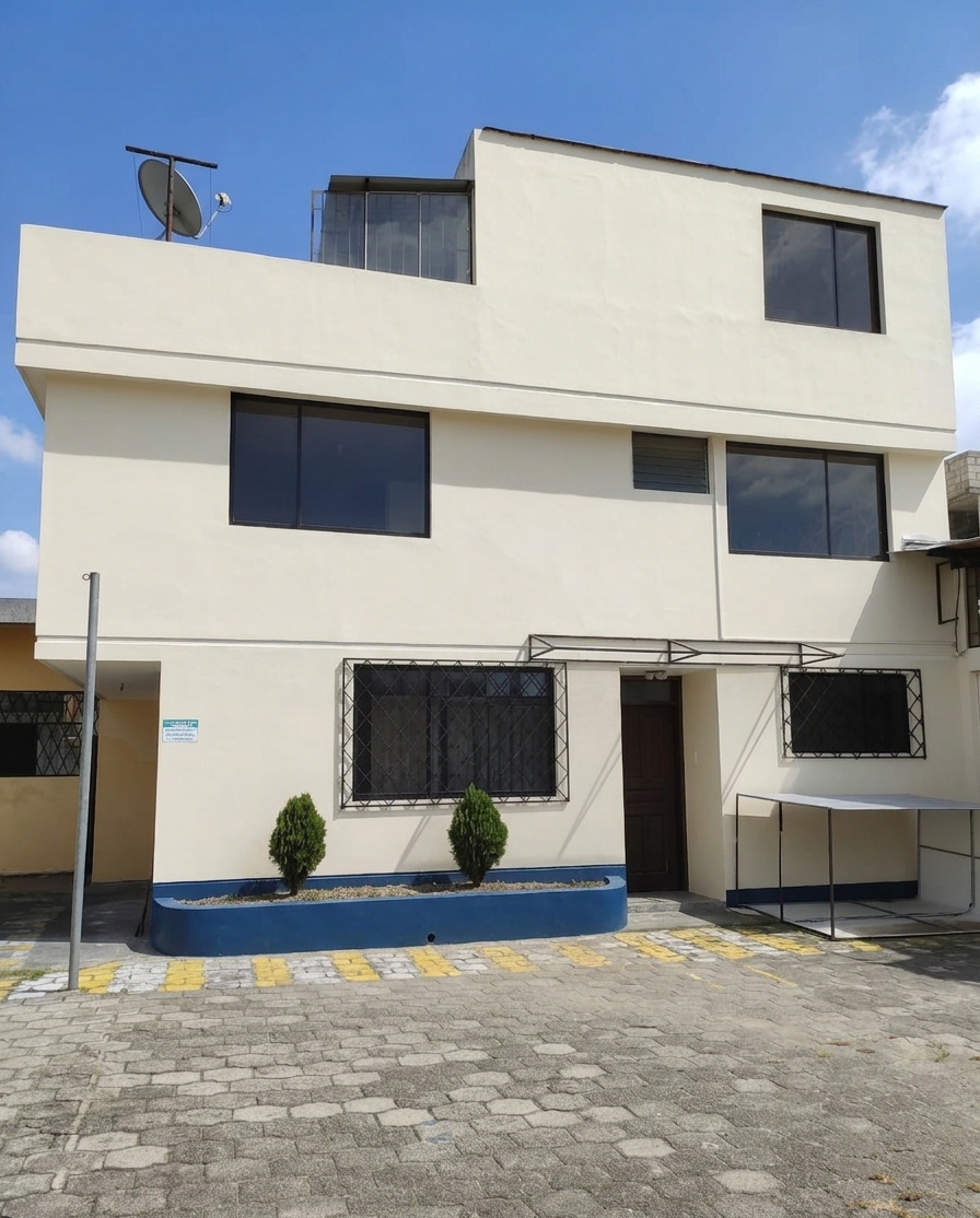 Terreno urbano en Comité del Pueblo Quito