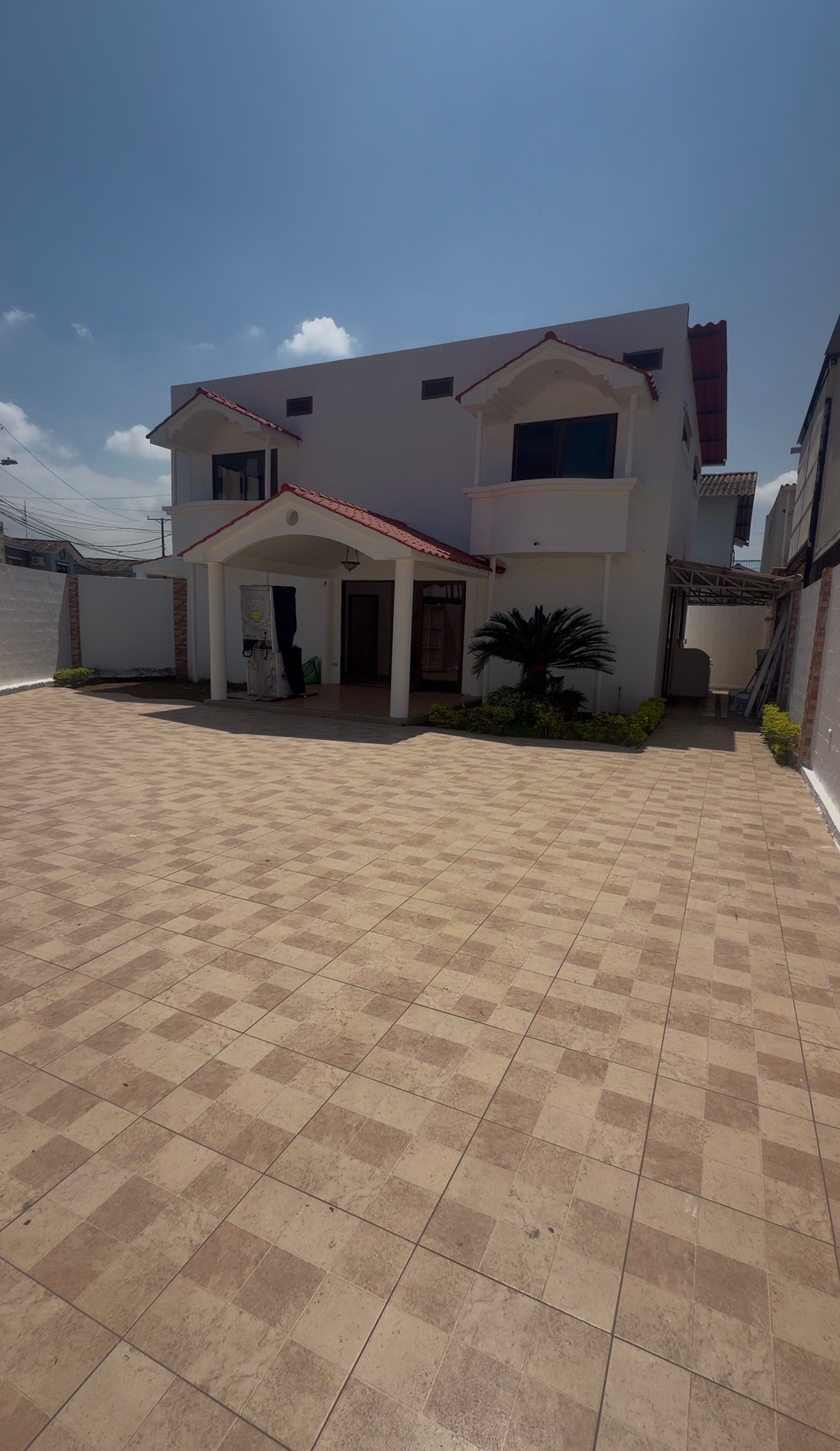 Casa Esquinera en Venta en Urb. Fuentes del Río, Daule