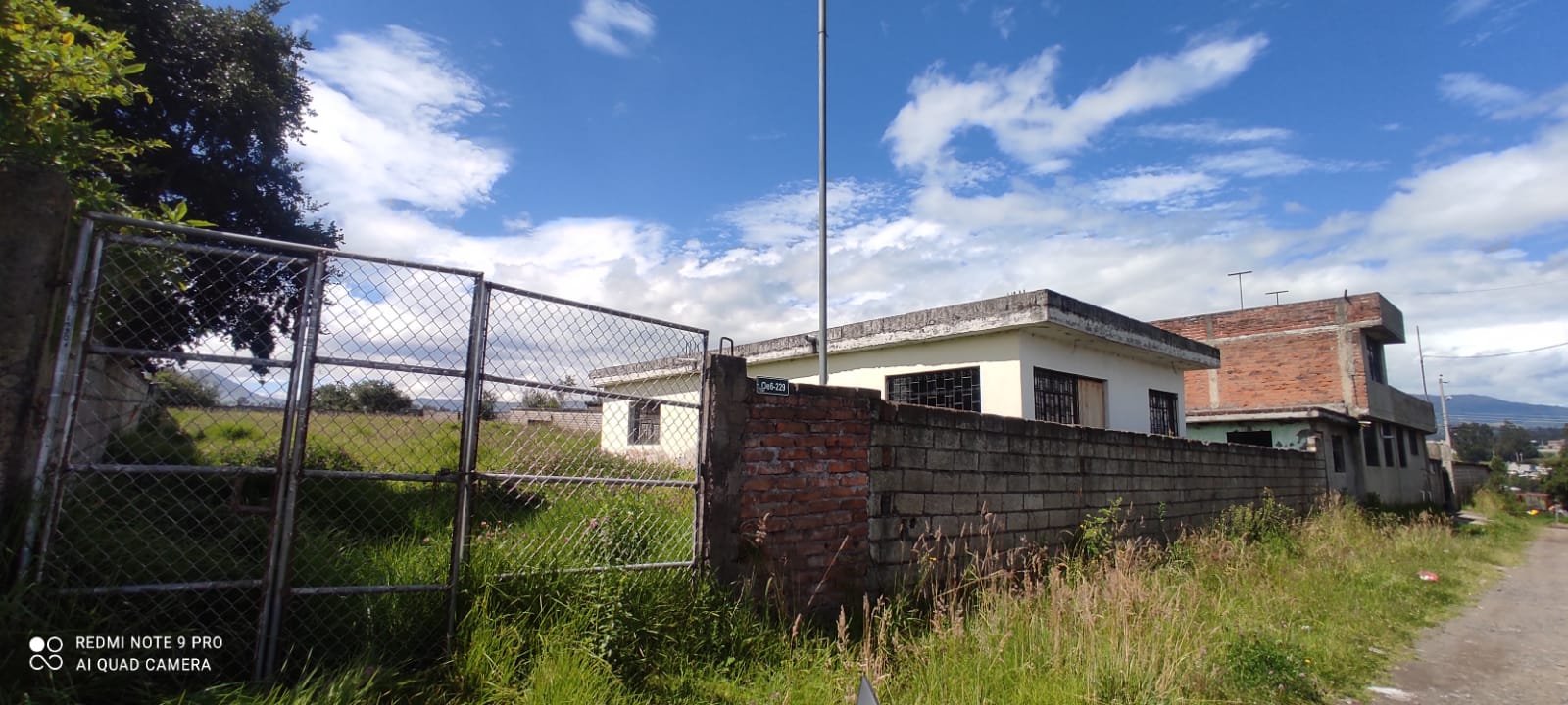 terreno en venta santa teresa de pintag con casa de campo 1