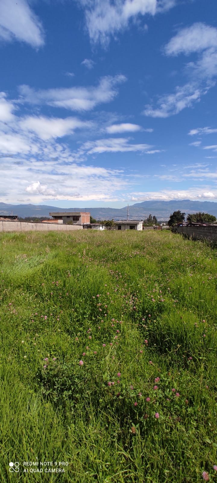terreno en venta santa teresa de pintag con casa de campo