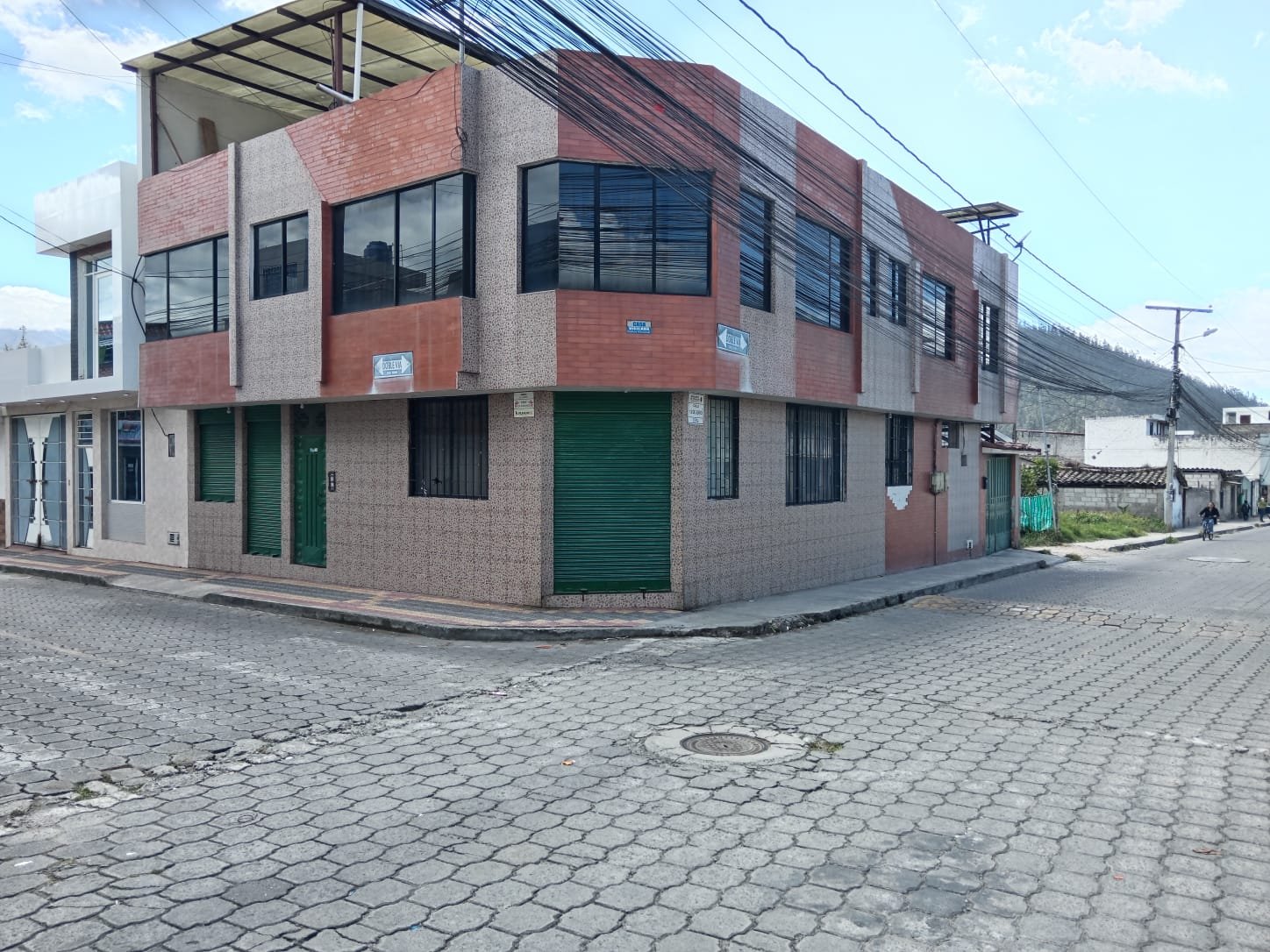 edificio en venta otavalo centro otavalo 1