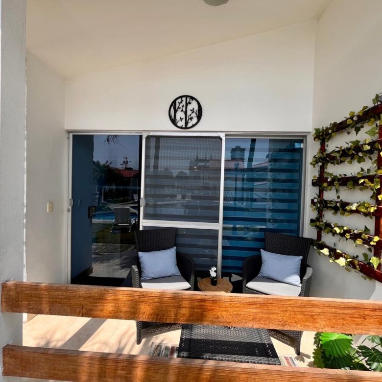 Casa en venta en Tonsupa cerca de Diamond Beach amoblada