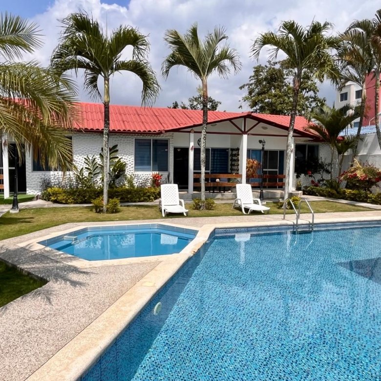 Casa en venta en Tonsupa cerca de Diamond Beach