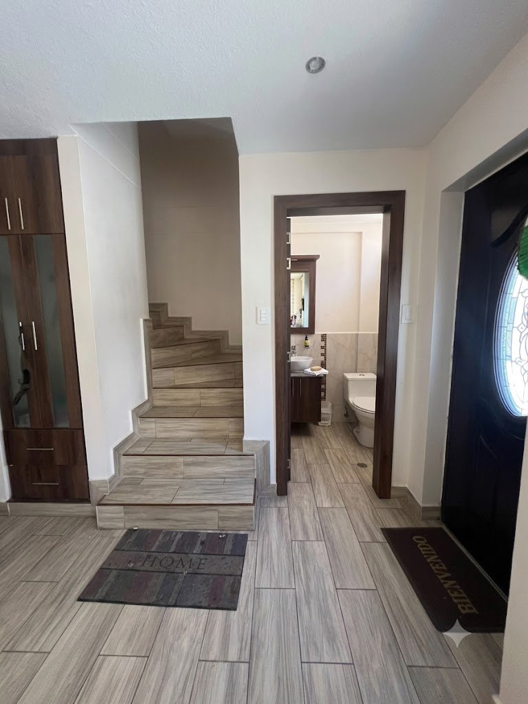 Casa de 4 Dormitorios en Venta en Conocoto, Valle de los Chillos