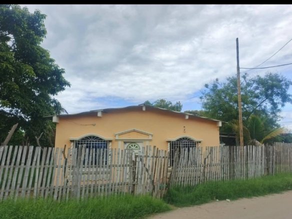 Casa en venta El Palmar Santa Elena cerca de la playa