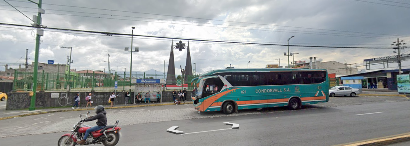 Local Comercial en Alquiler Frente al Monumento a Rumiñahui Sangolquí