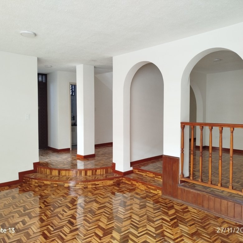 Departamento Remodelado en Venta Kennedy Quito Planta Baja