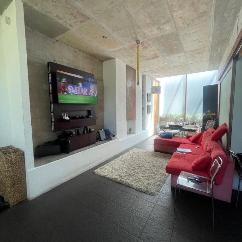Residencia de Lujo en Urbanización Pillagua, Cumbayá