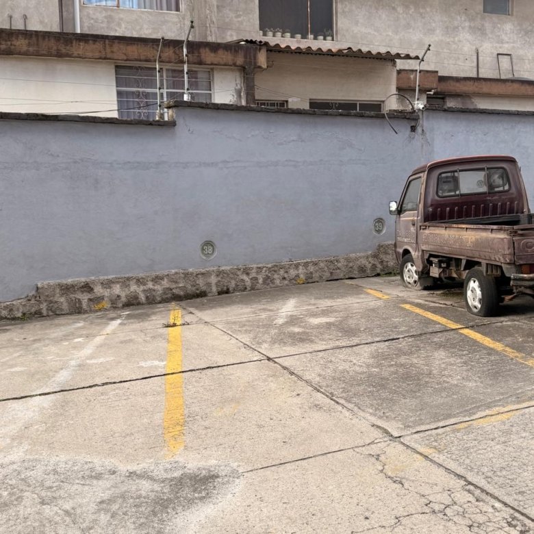 Venta de Amplio Departamento en Conjunto El Batán