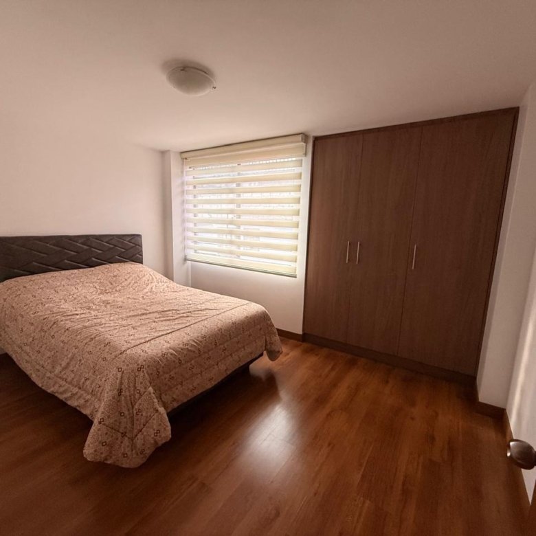 Venta de Amplio Departamento en Conjunto El Batán