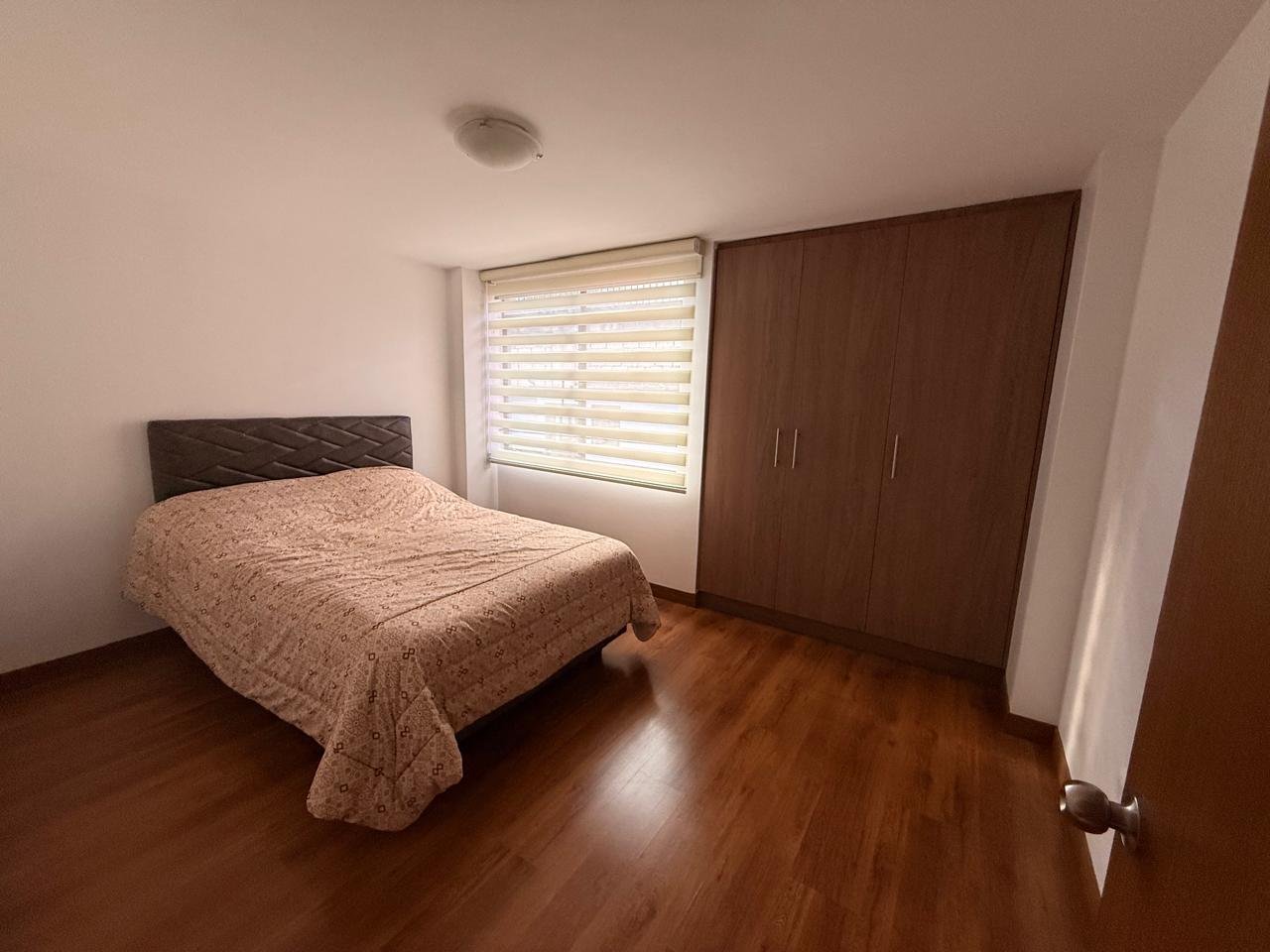 Venta de Amplio Departamento en Conjunto El Batán
