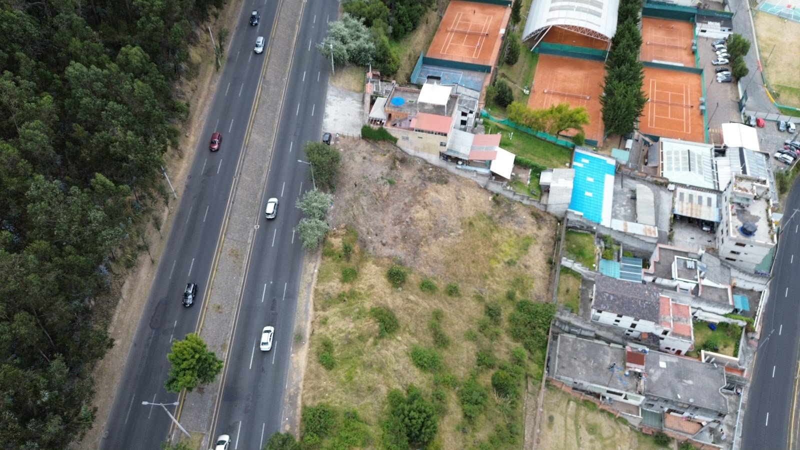 Terreno en Venta La Gasca Quito 538 m²