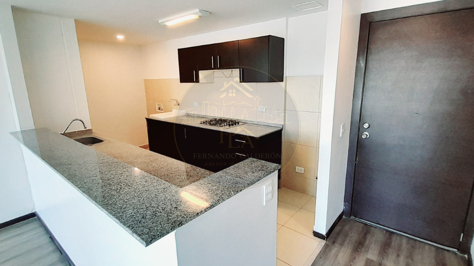 Suite en alquiler Av. Colón y 9 de Octubre, Quito