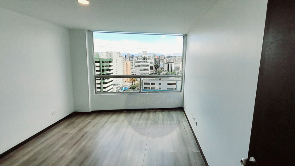 Suite en alquiler Av. Colón y 9 de Octubre, Quito