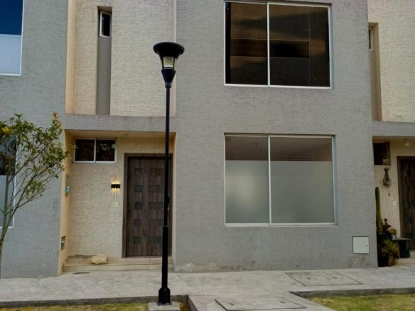 Casa en venta Calderón conjunto privado