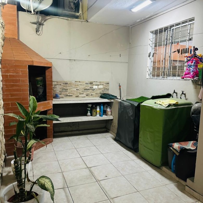 Casa en venta Mucho Lote 1, Guayaquil 3 dormitorios