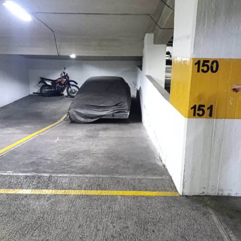 Oficina en venta La Floresta Quito World Trade Center
