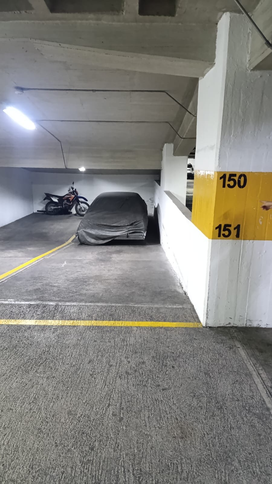 Oficina en venta La Floresta Quito World Trade Center