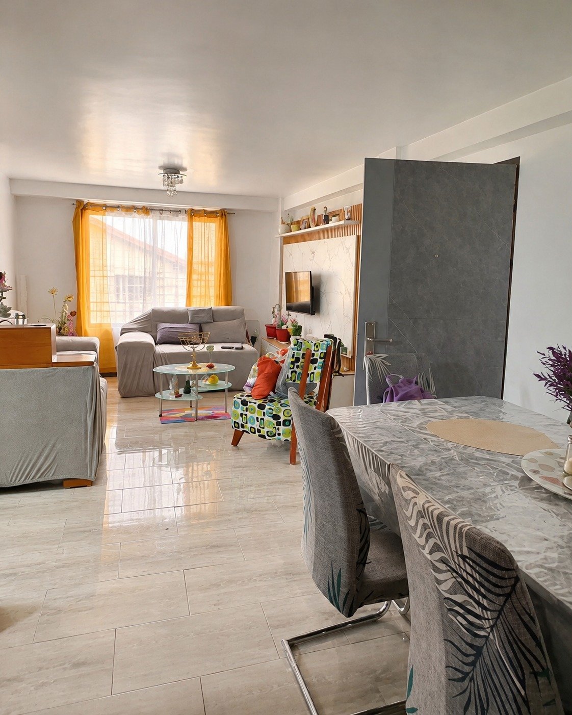 Casa en Venta San Antonio de Pichincha 3 Dormitorios Urbanización Privada