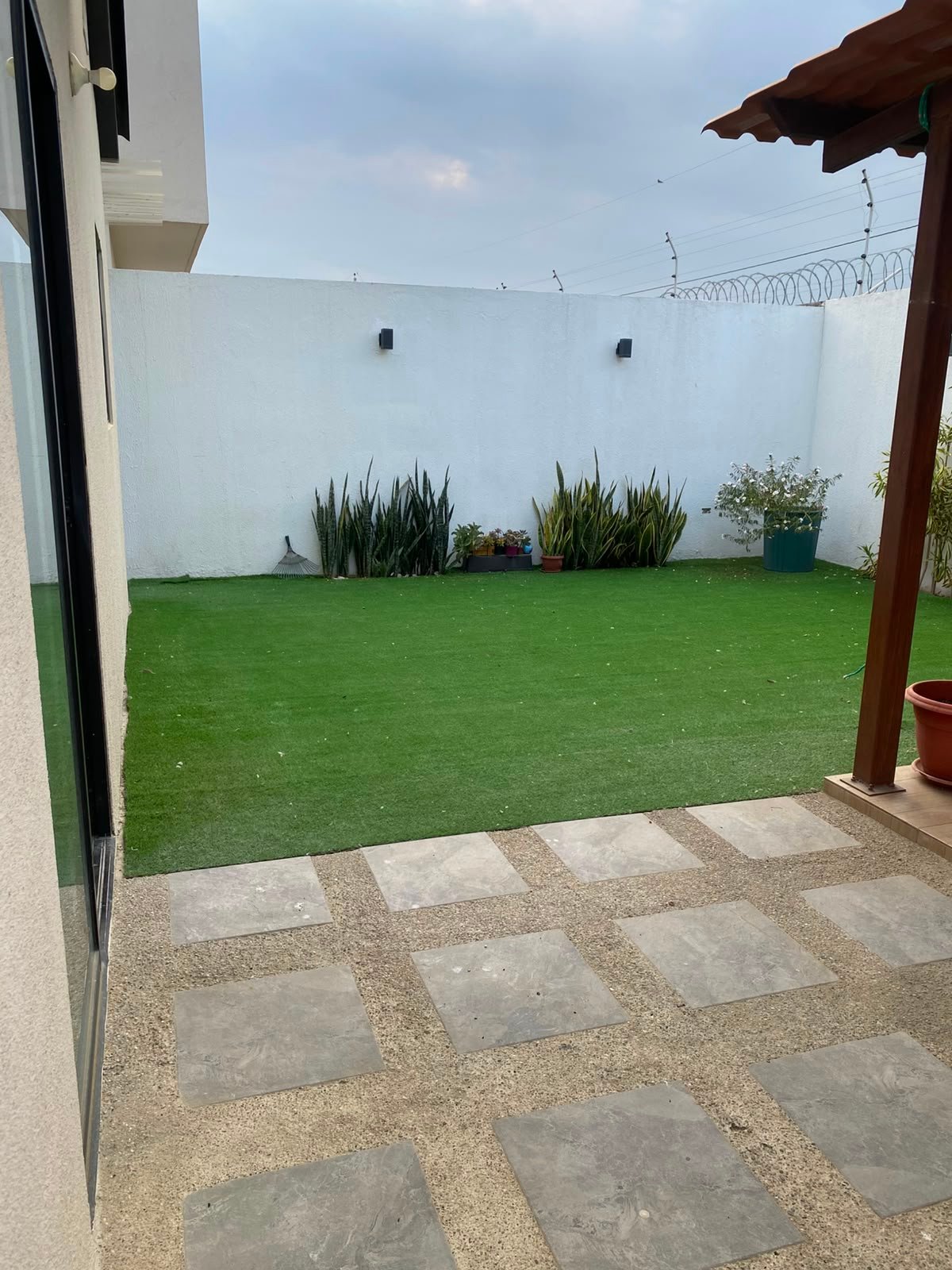 Casa en Venta Los Prados Vía Salitre Daule 2 Dormitorios